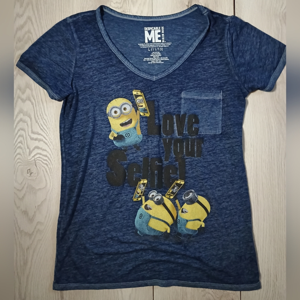 Despicable Me "Love Your Selfie" Dark Blue Shirt (Large)